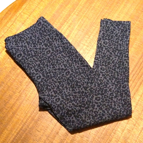 Loft Leopard Print Ponte Leggings Size M - Picture 5 of 6